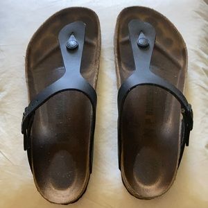 Black Gizeh Birkenstock Size 9.5 EU 40
